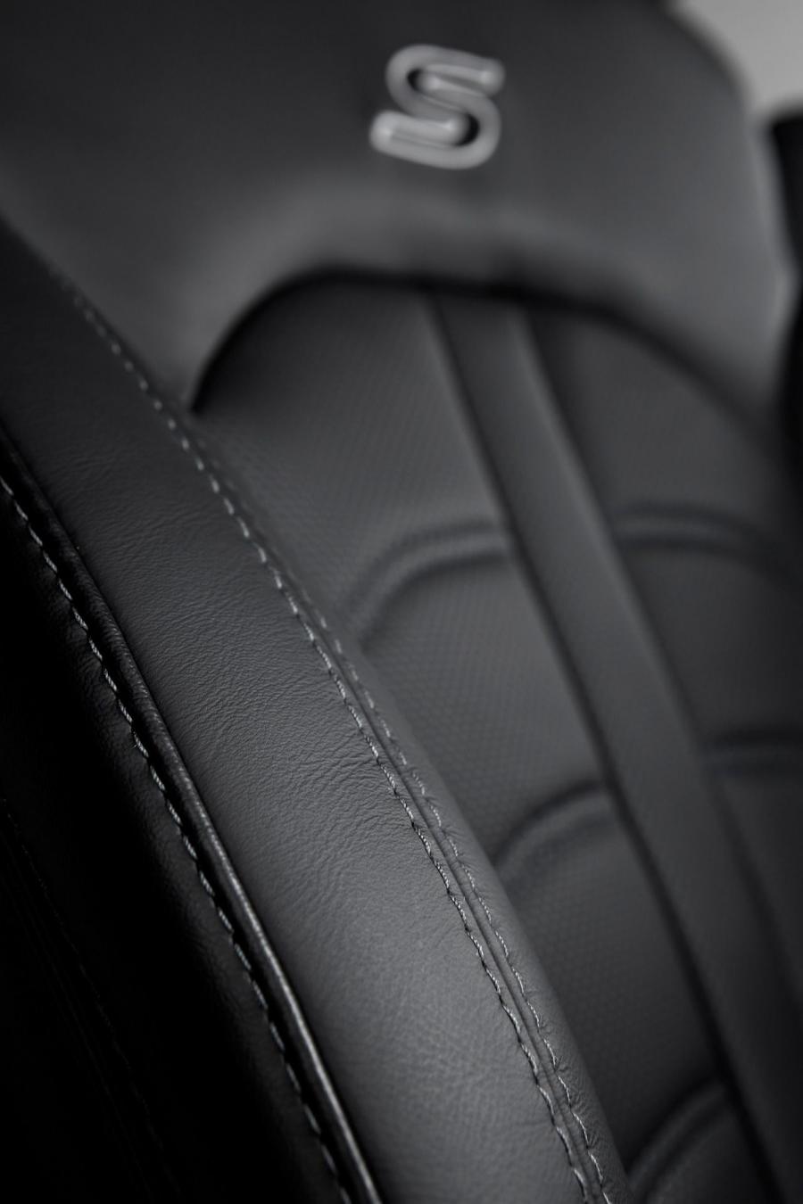  Chrysler 200 2015 года  (фото 51 из 207)